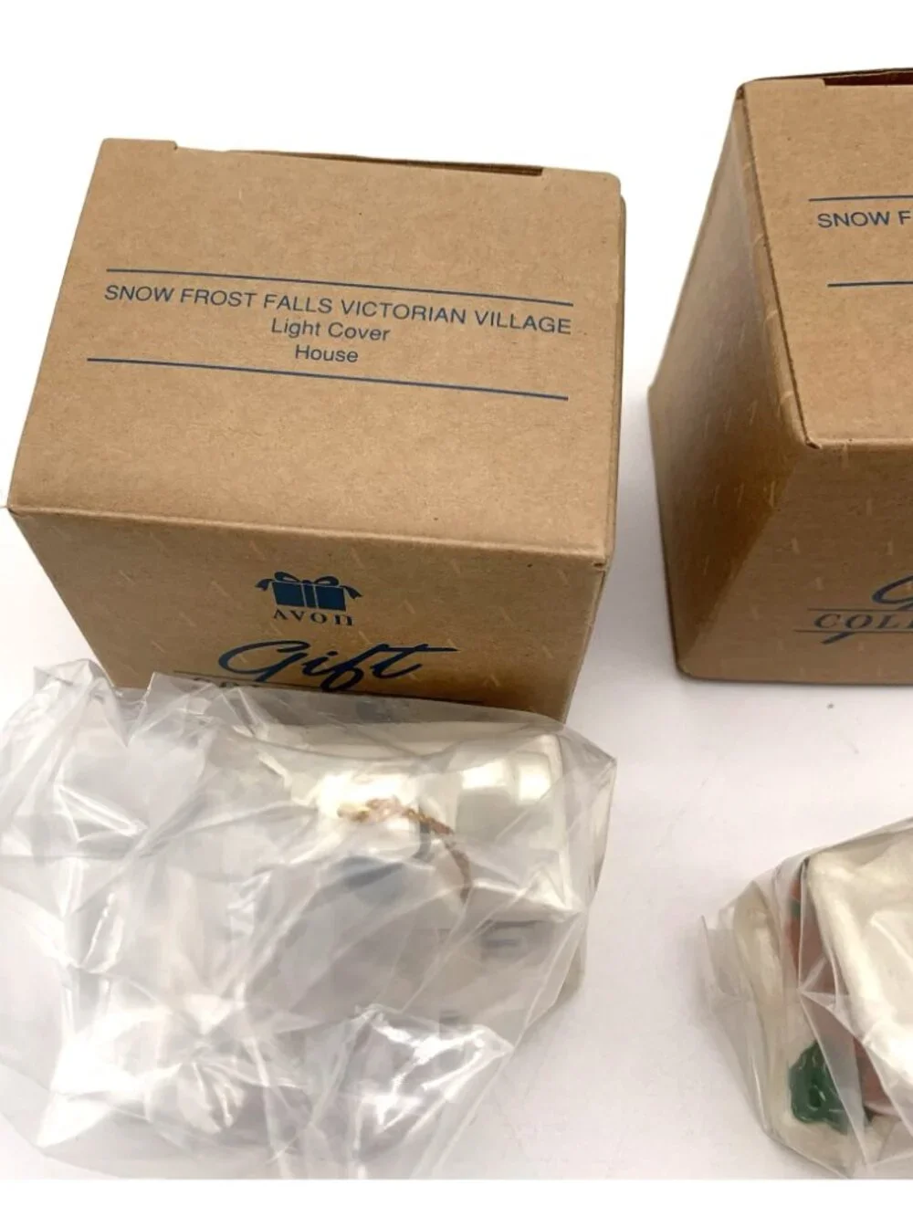 Avon Snow Frost Falls Victorian Village Light Covers House Toy Shoppe Unused